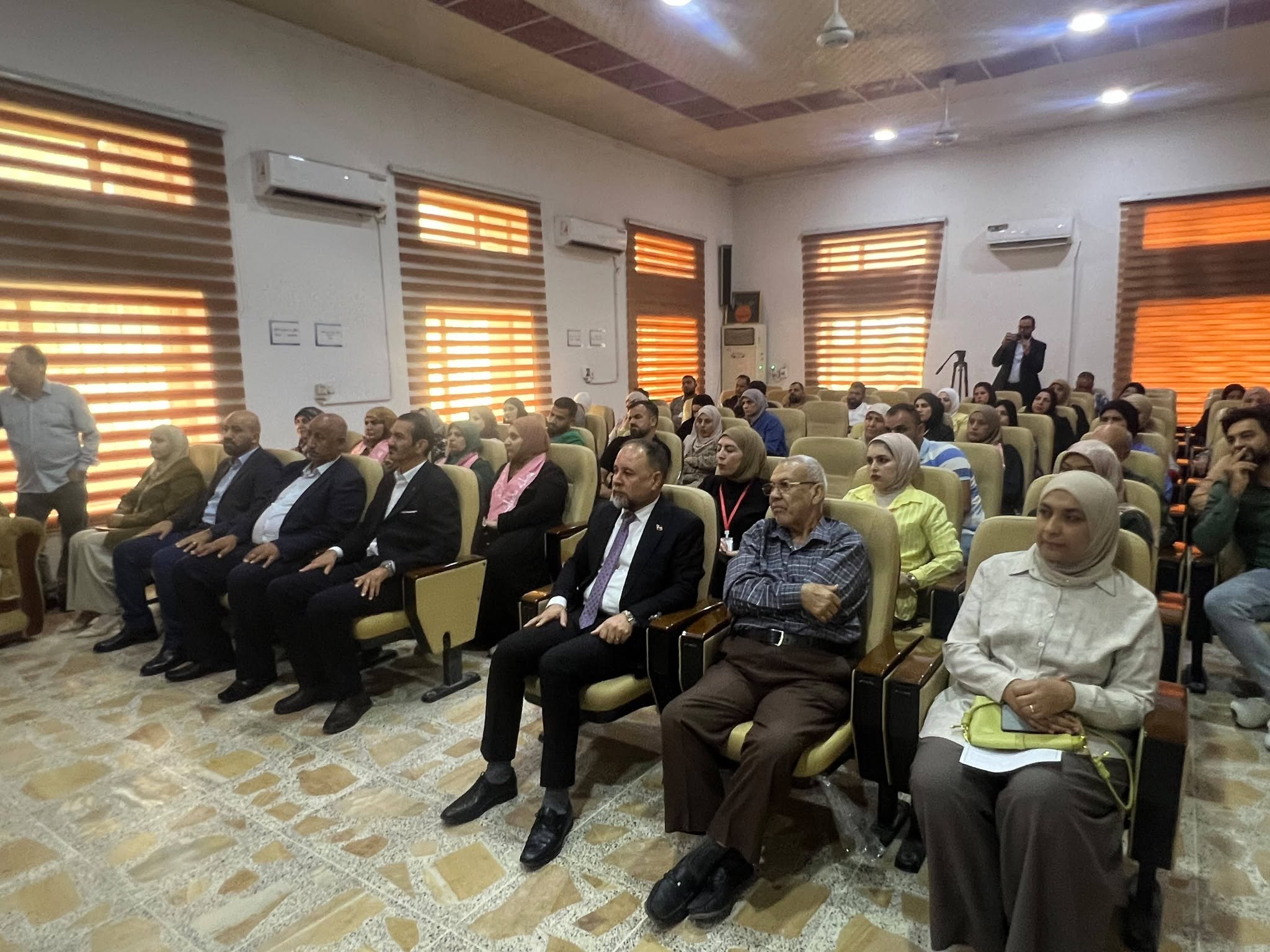 ثقافة وفنون ديالى تعقد ندوة بعنوان/ المرأة الريفية . عطاء الارض وبناء الانسان /