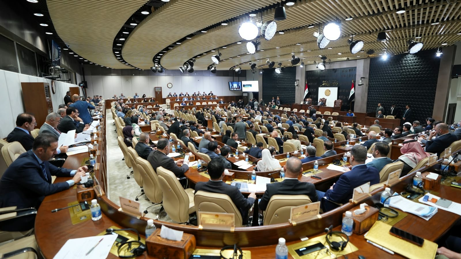 اشراقة كانون ترفض استحداث " نواب رئيس الوزراء وحقائب جديدة " وتدعو الزيدي إلى الحفاظ على زخم مكافحة الفساد