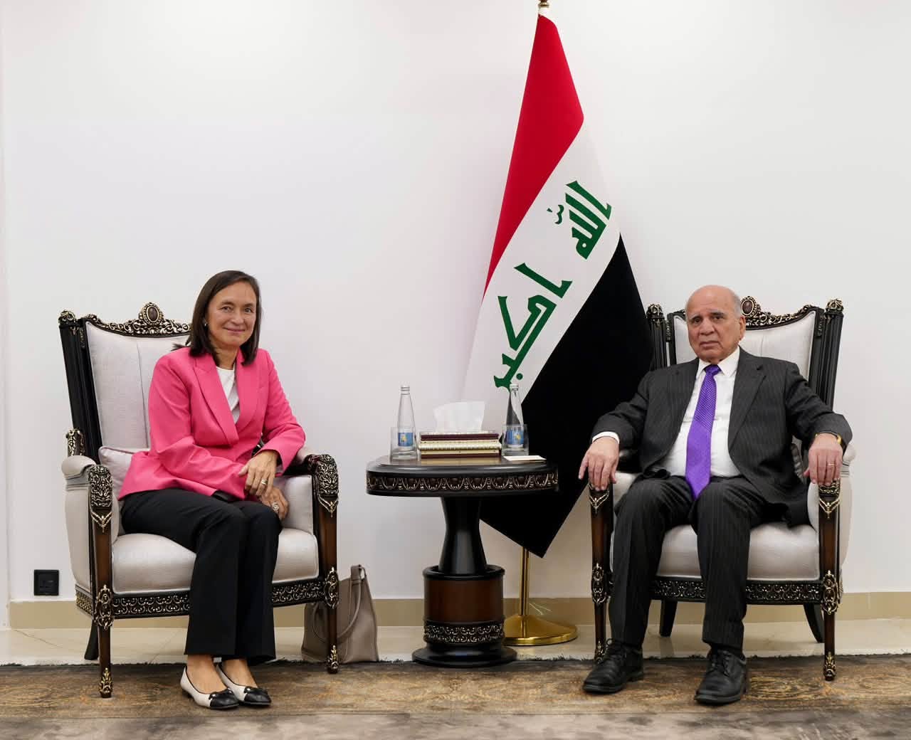  الحكومة العراقية تؤكد عزمها  على مواصلة العمل من أجل حسم  ملف المفقودين الكويتيين والممتلكات الكويتية بكل شفافية ومسؤولية 
